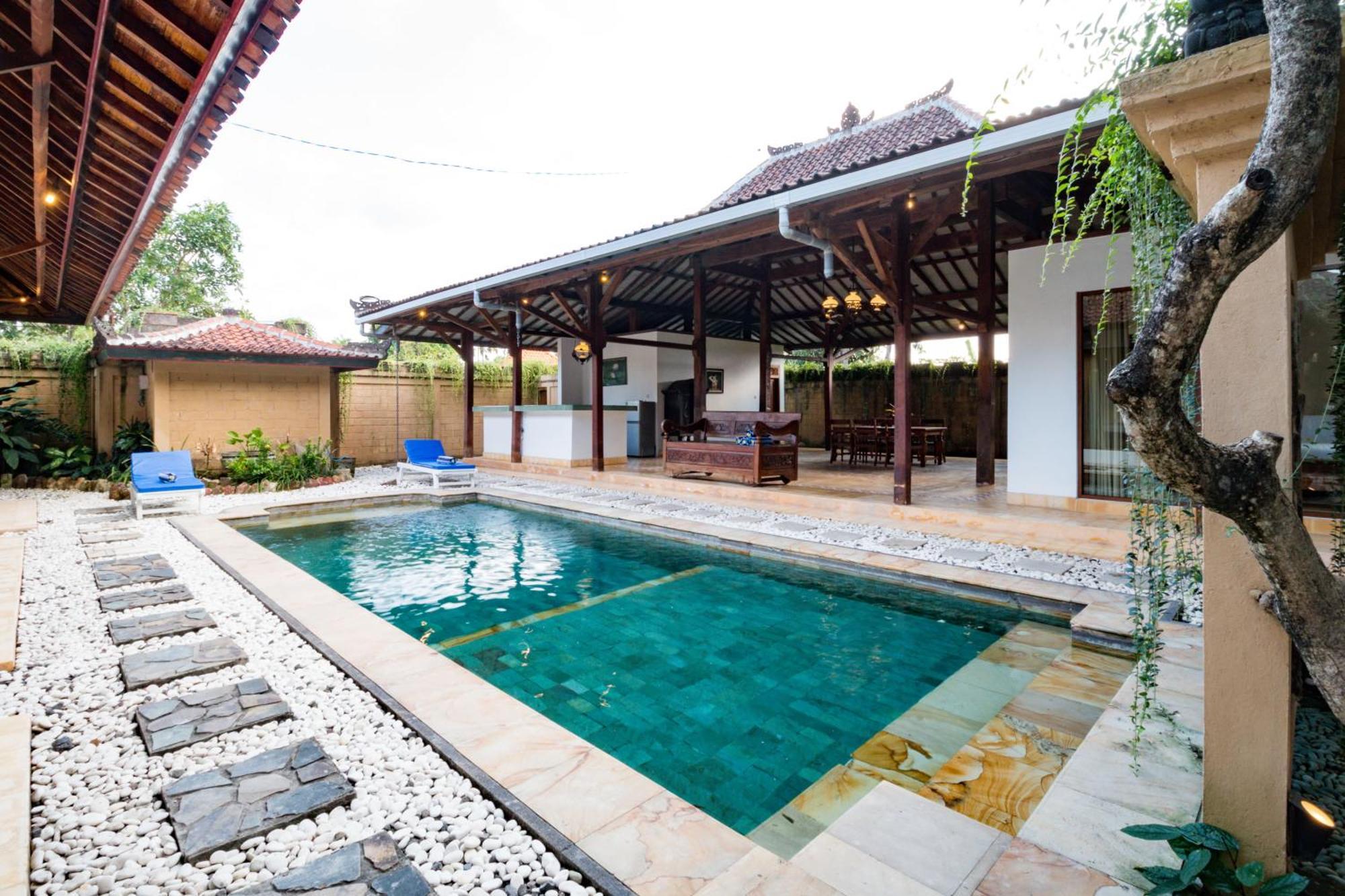 Bali Royal Heritage Villa Семіньяк Екстер'єр фото