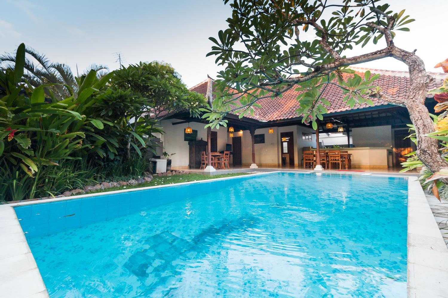 Bali Royal Heritage Villa Семіньяк Екстер'єр фото