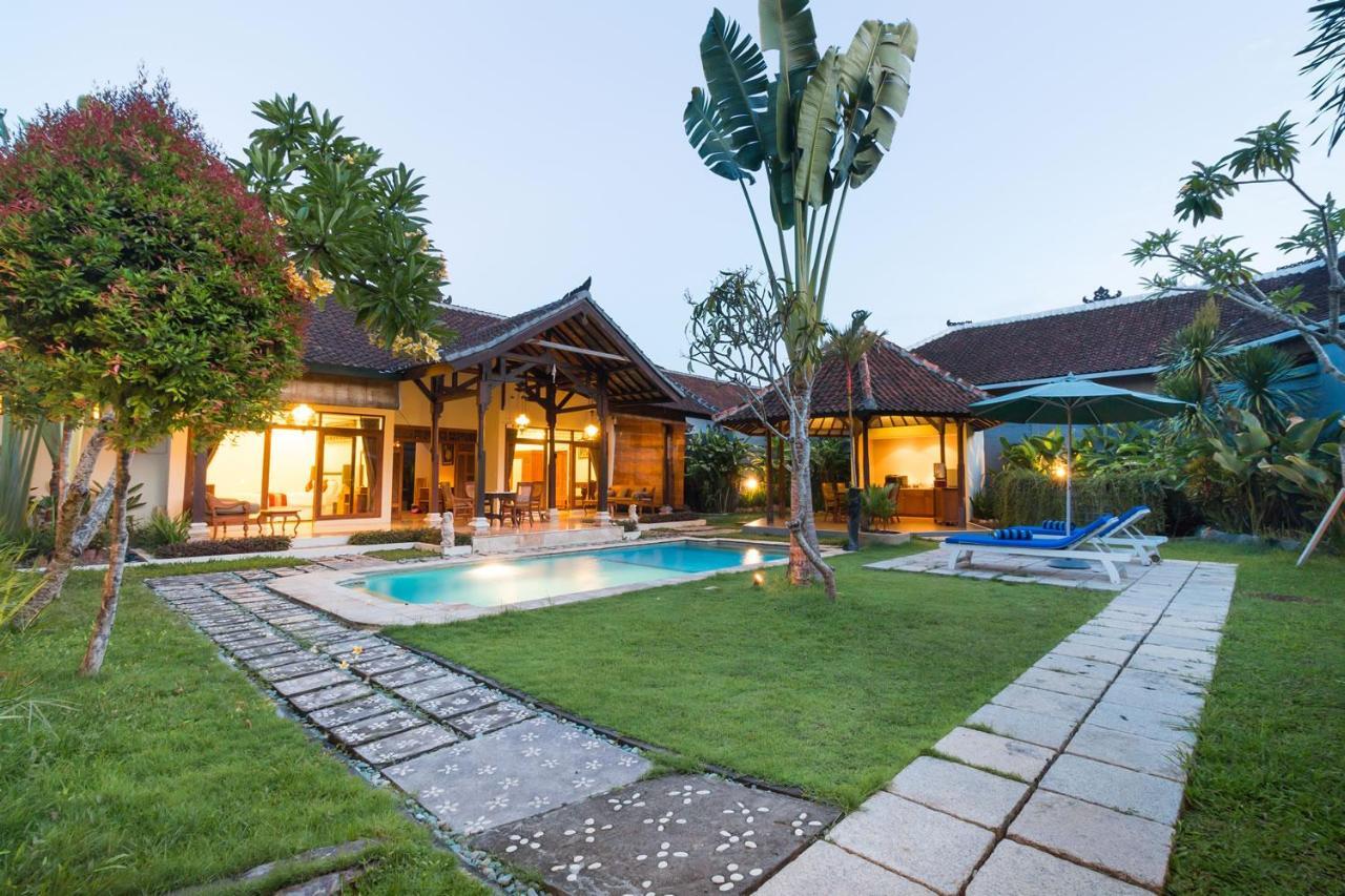 Bali Royal Heritage Villa Семіньяк Екстер'єр фото